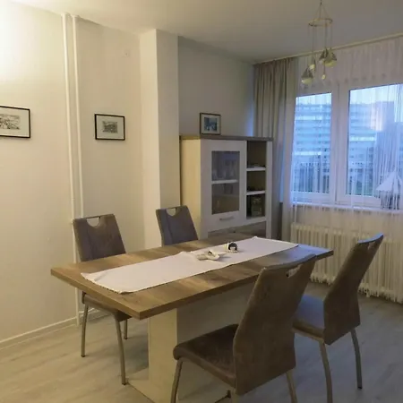 Luebker, Fp L-3-8 Apartman *